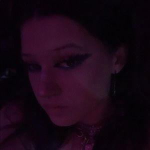 Meet your Posher, Jacqueline